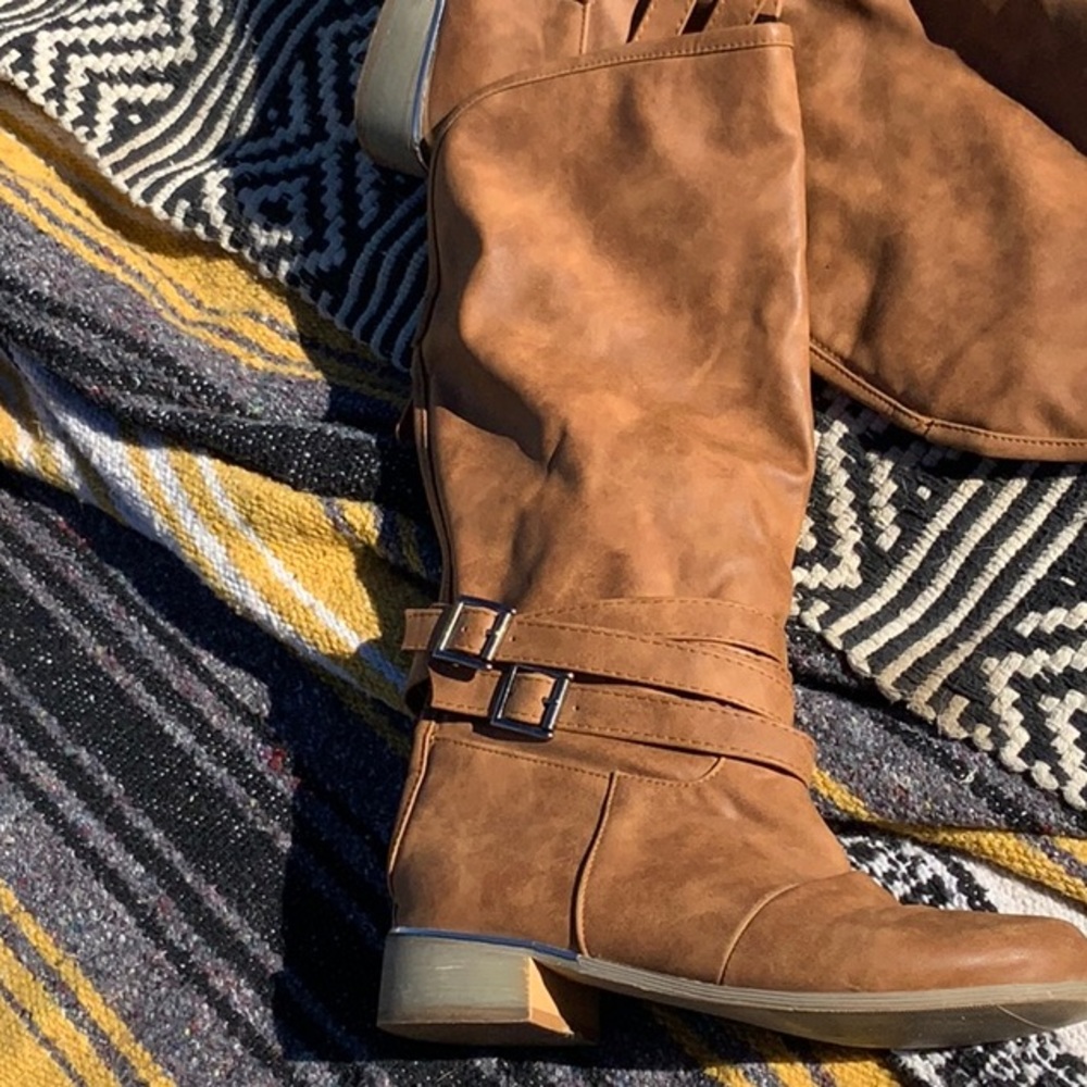 *SOLD*Cognac knee-high boots